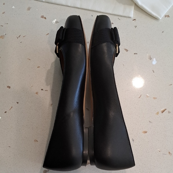 Salvatore Ferragamo Varina Black Flats with Gold Accent - Picture 6 of 13